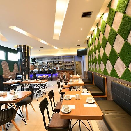 Hotel Midtown Xpress Balikpapan Exteriér fotografie