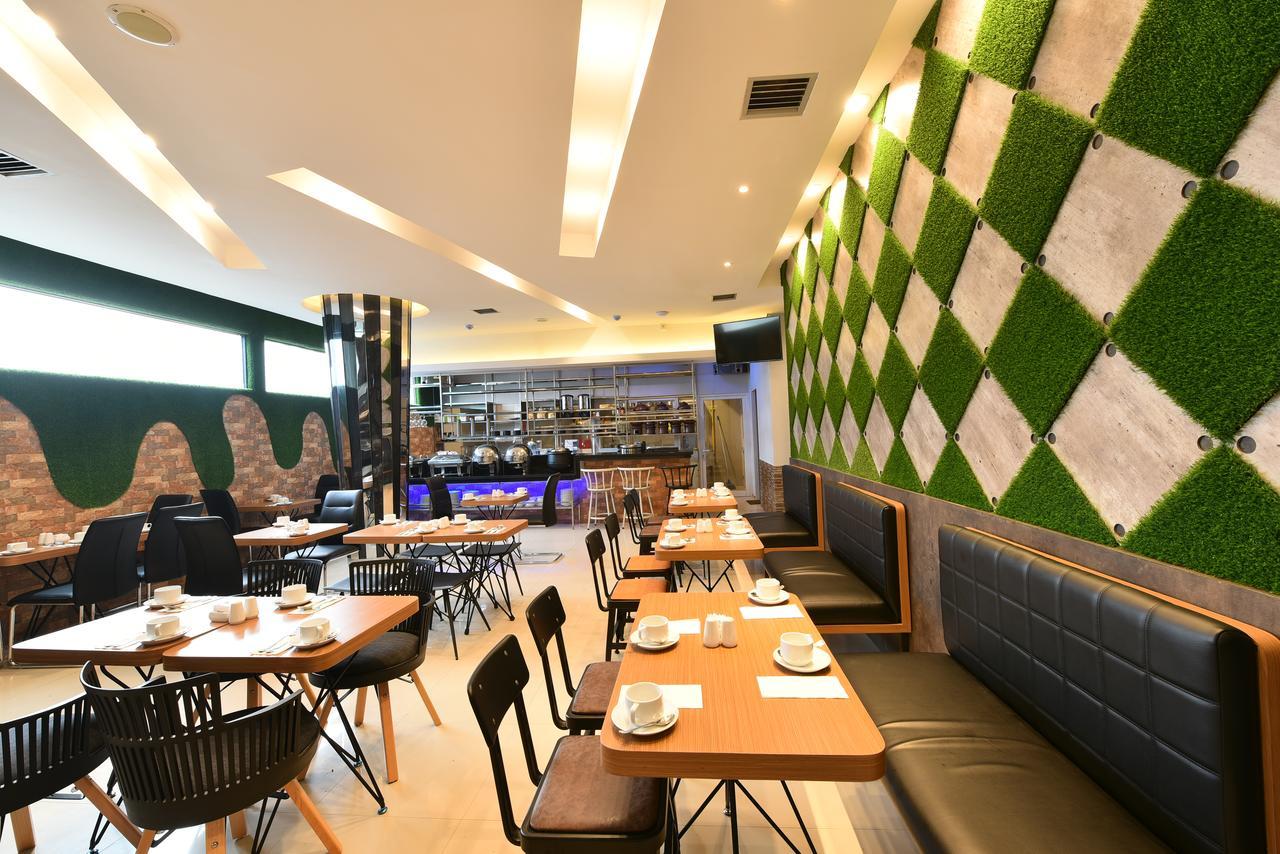 Hotel Midtown Xpress Balikpapan Exteriér fotografie