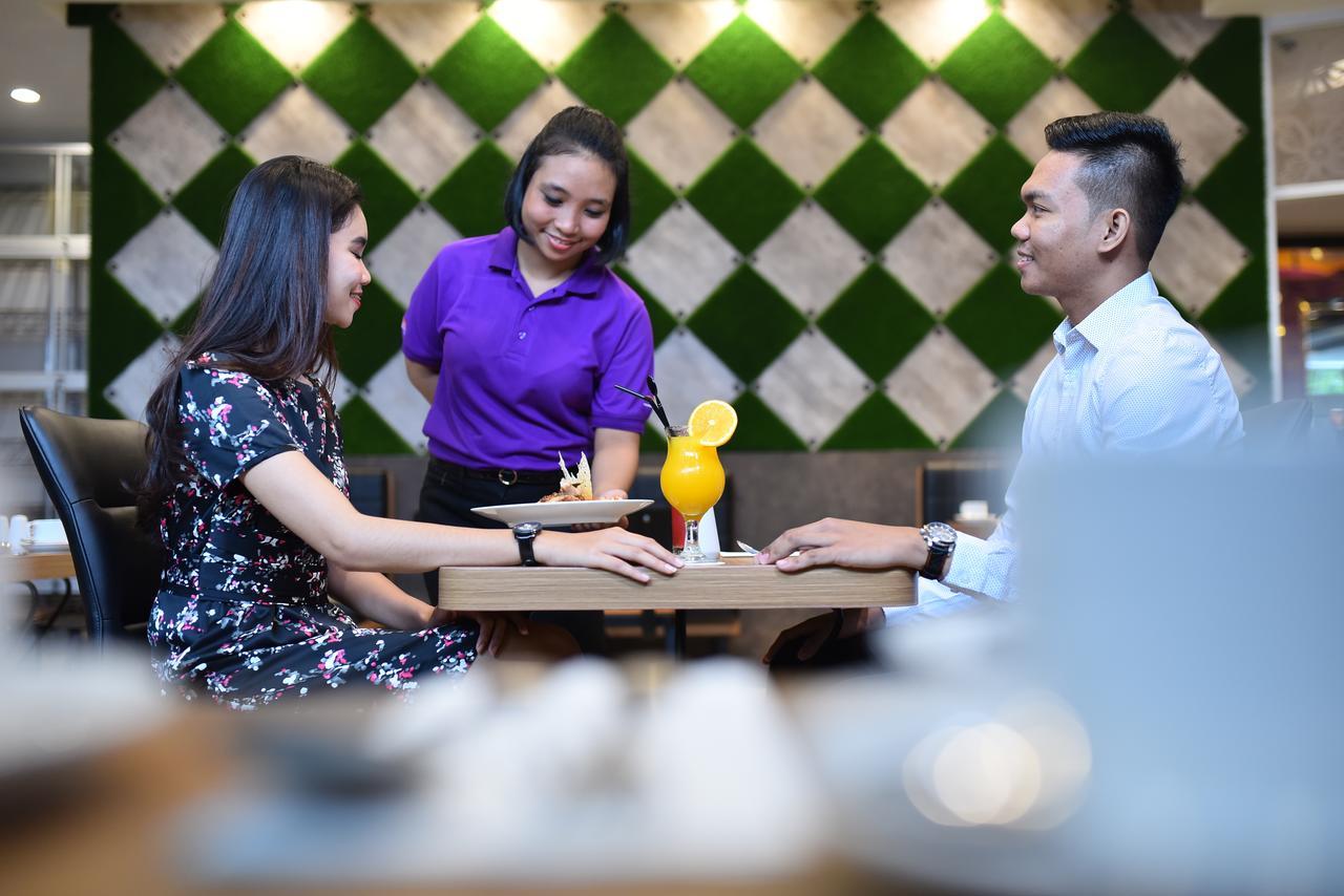 Hotel Midtown Xpress Balikpapan Exteriér fotografie